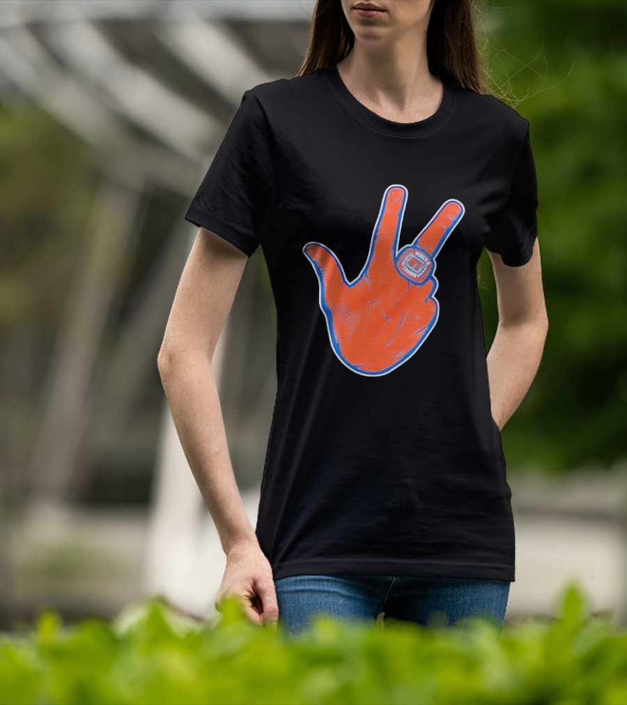 New York Knicks World Champs Victory Hand Sign With Ring NY Sports T-Shirt
