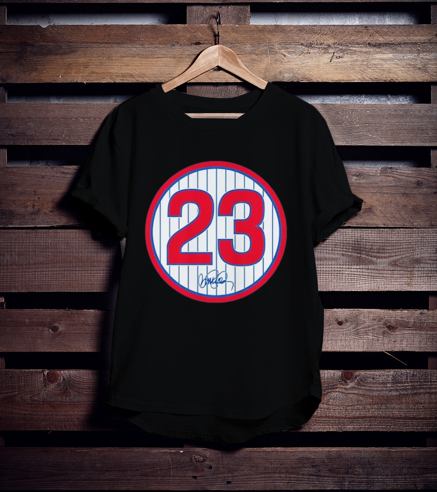 Chicago Cubs Ryne Sandberg Number 23 Signature Circle T-Shirt
