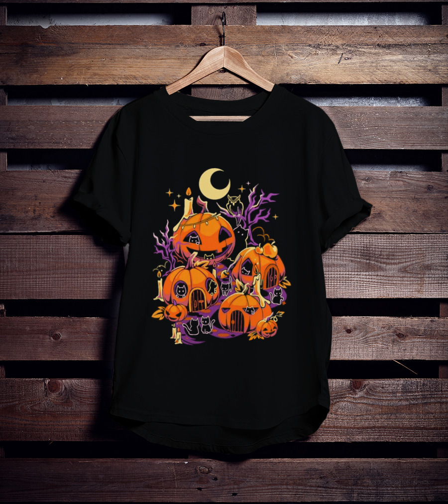 Pumpkin Halloween House Black Cat Crescent Moon Village T-Shirt