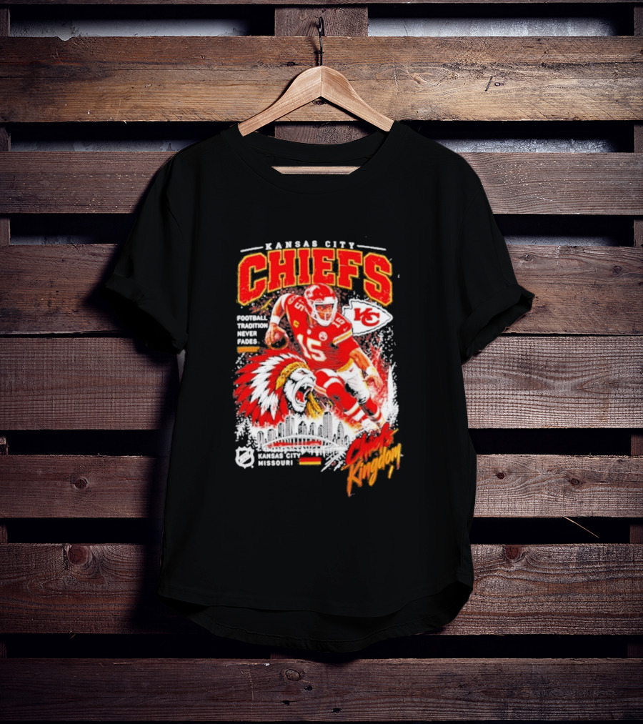 Kansas City Chiefs Football Tradition Never Fades Chiefs Kingdom Patrick Mahomes Skyline T-Shirt