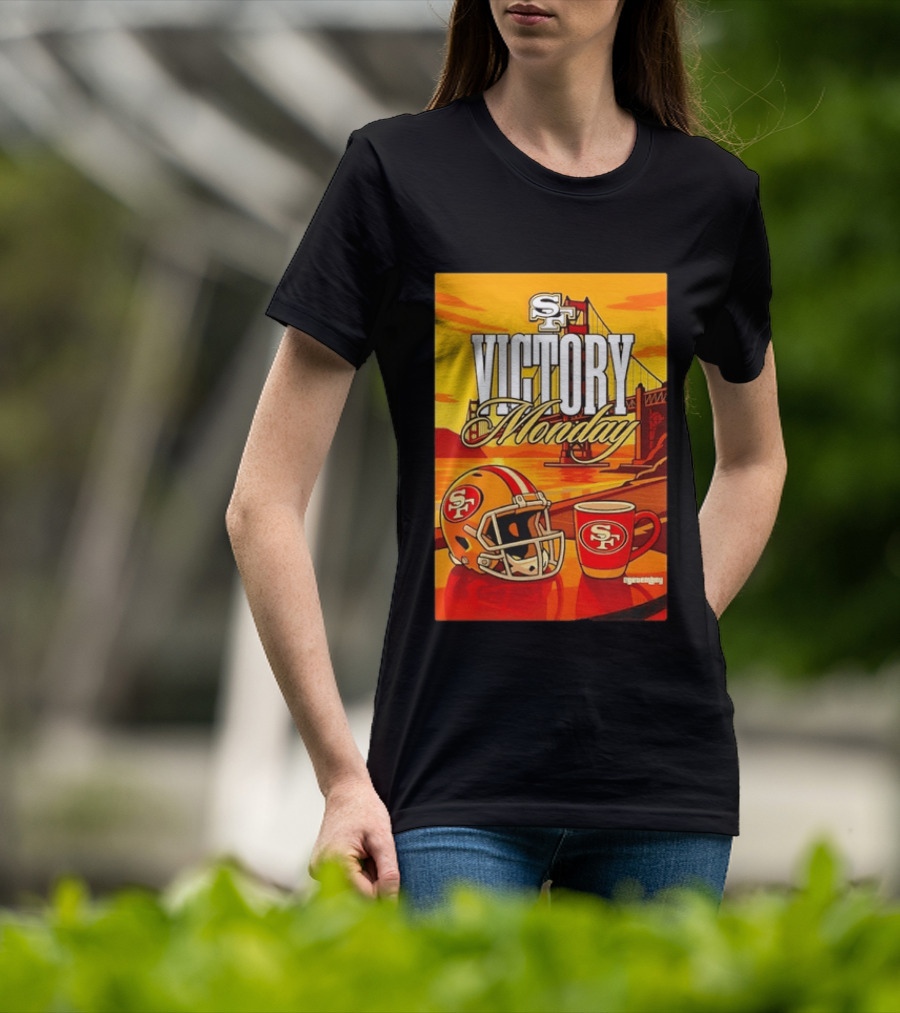 San Francisco 49ers Victory Monday Golden Gate Helmet And Coffee T-Shirt