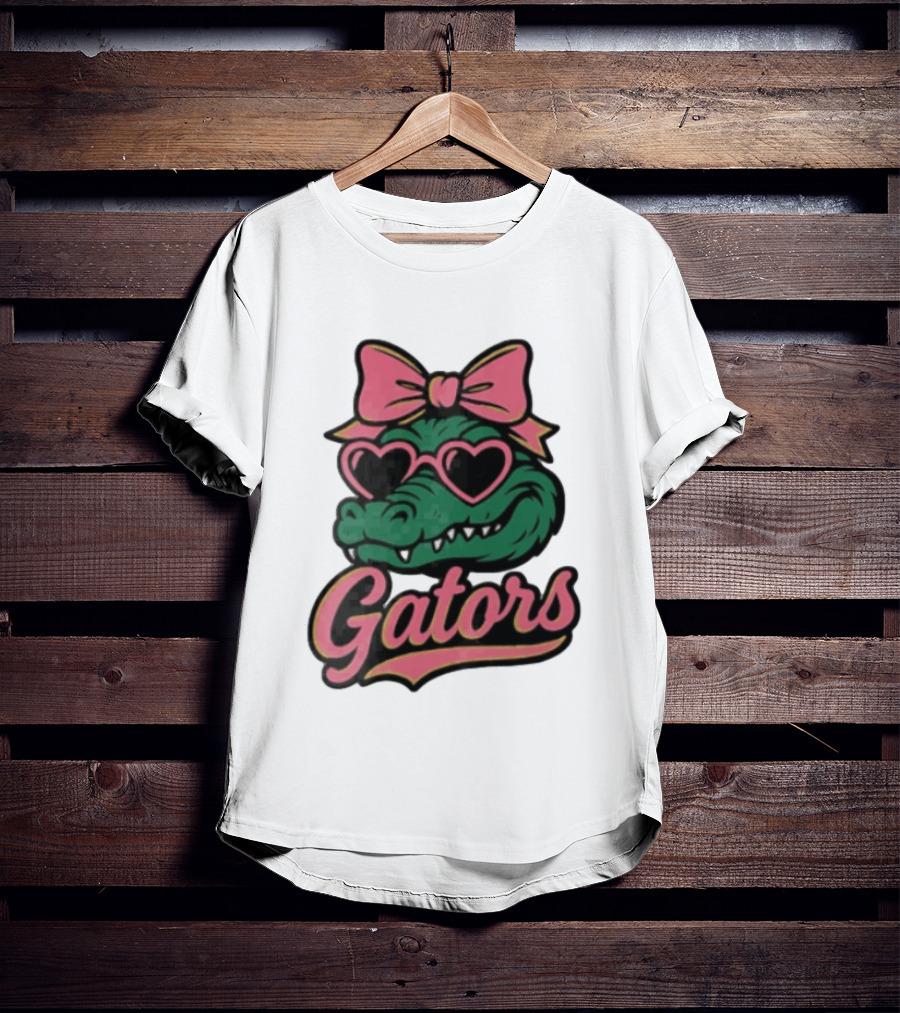 Florida Gators Green Alligator Pink Bow Heart Sunglasses T-Shirt
