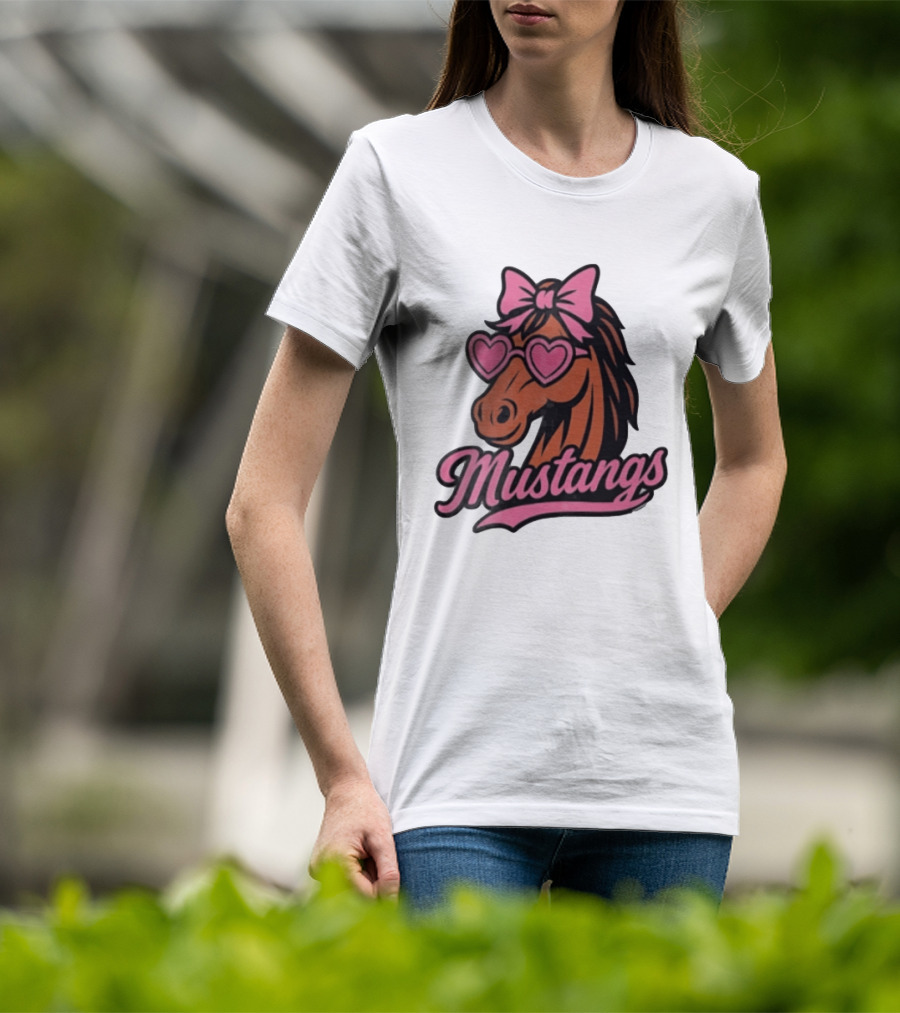 Mustangs Horse Pink Bow Heart Sunglasses T-Shirt