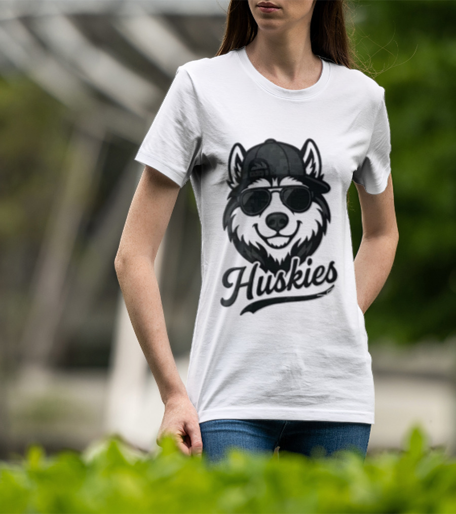 Huskies Husky Dog In Sunglasses And Cap T-Shirt
