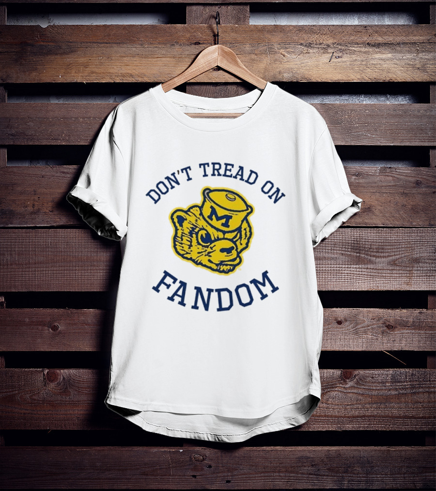 University Of Michigan NCAA Basketball Don't Tread On Fandom Yellow Wolverine M Hat T-Shirt