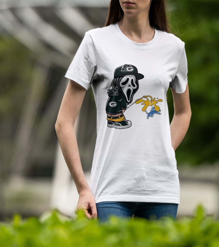 Green Bay Packers Ghostface Pissing On Detroit Lions NFL Rivalry T-Shirt
