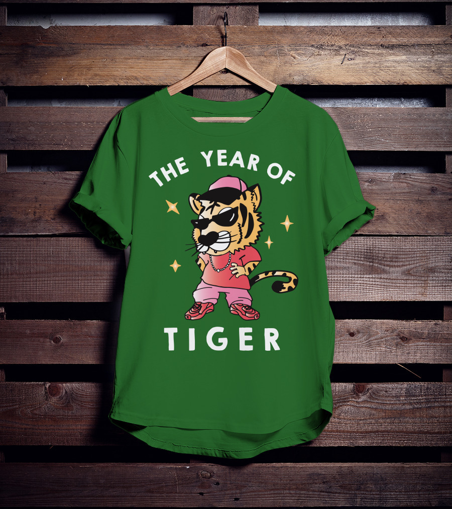 THE YEAR OF TIGER Hip Hop Style Cartoon Tiger Wearing Sunglasses And Chain T-Shirt