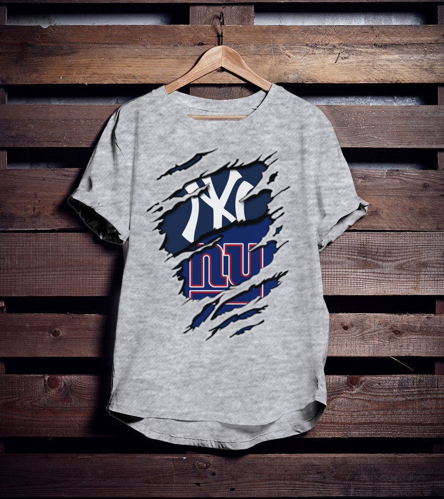 Yankees NY Giants Torn Logo Crossover T-Shirt