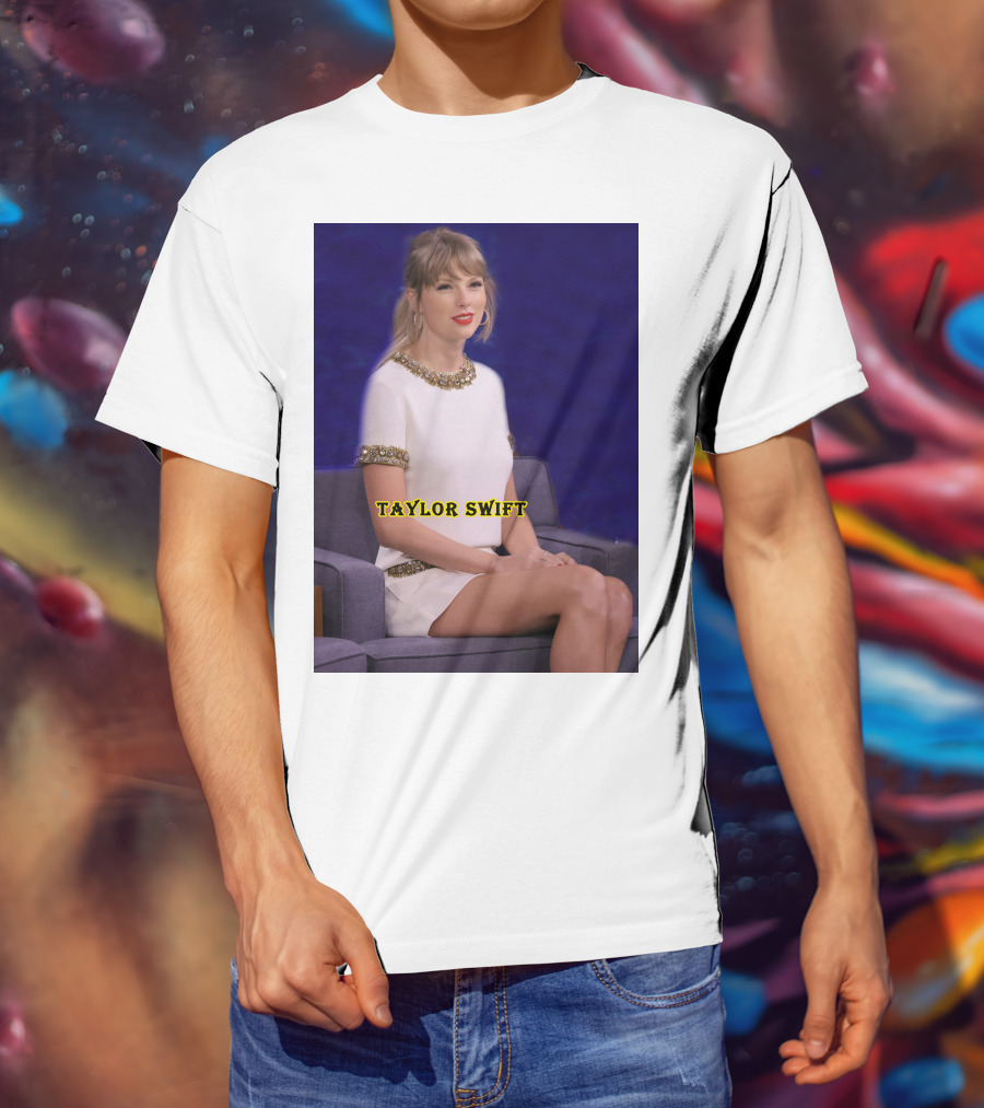 TAYLOR SWIFT Fans Theory About Actress In 10-Minute 'All Too Well' T-Shirt