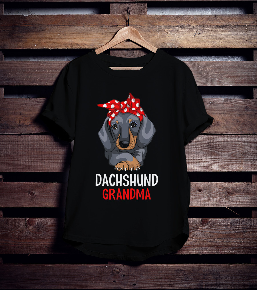 Dachshund Grandma Weenie Dog Lover With Funny Weiner Dog Scarf T-Shirt
