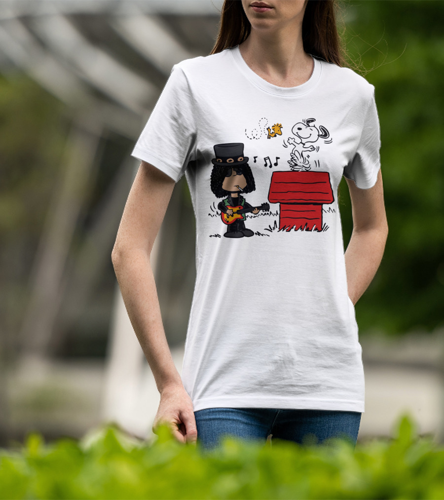 Slash Style Guitarist With Snoopy And Woodstock Playing Music T-Shirt