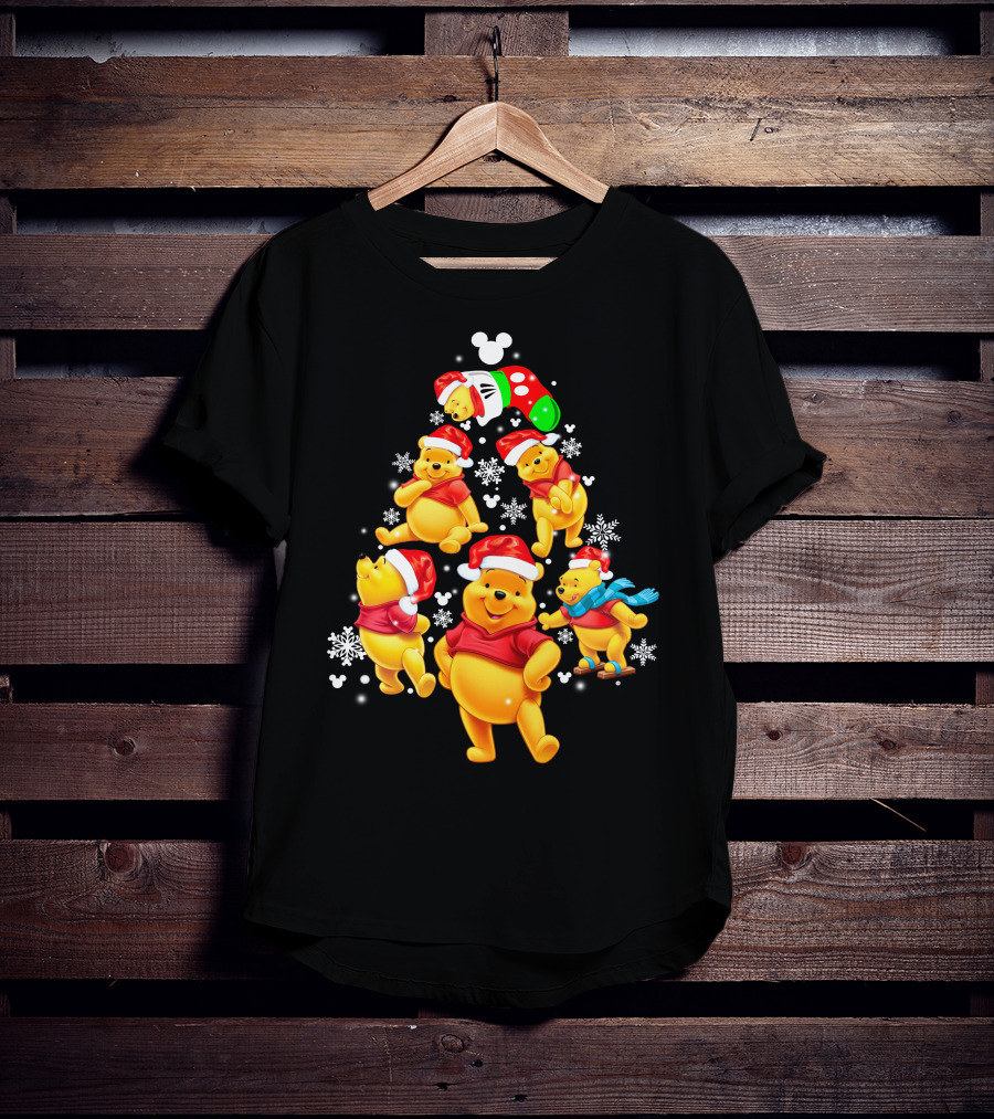 Disney Winnie The Pooh Christmas Santa Hat Festive Holiday Snowflakes T-Shirt