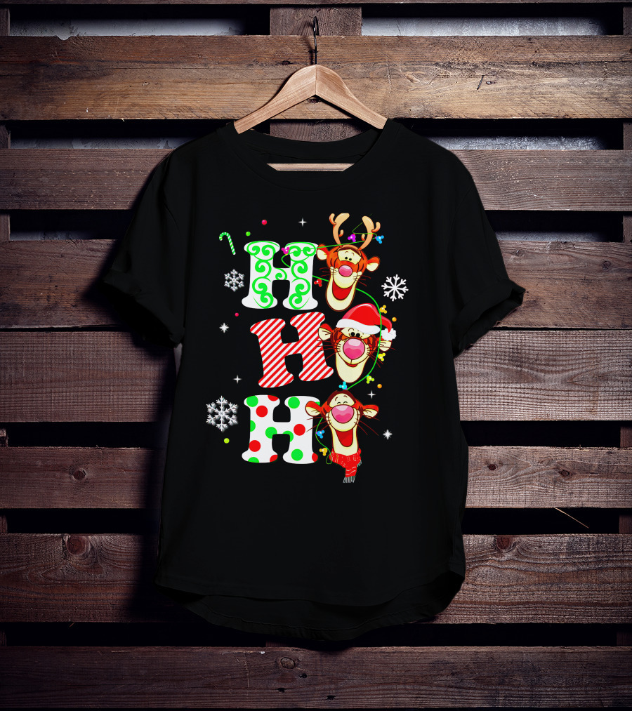 Ho Ho Ho Tigger Christmas Reindeer Santa Snowflakes T-Shirt