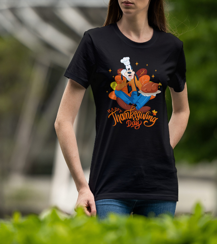 Goofy Happy Thanksgiving Day Chef With Turkey And Autumn Leaves T-Shirt