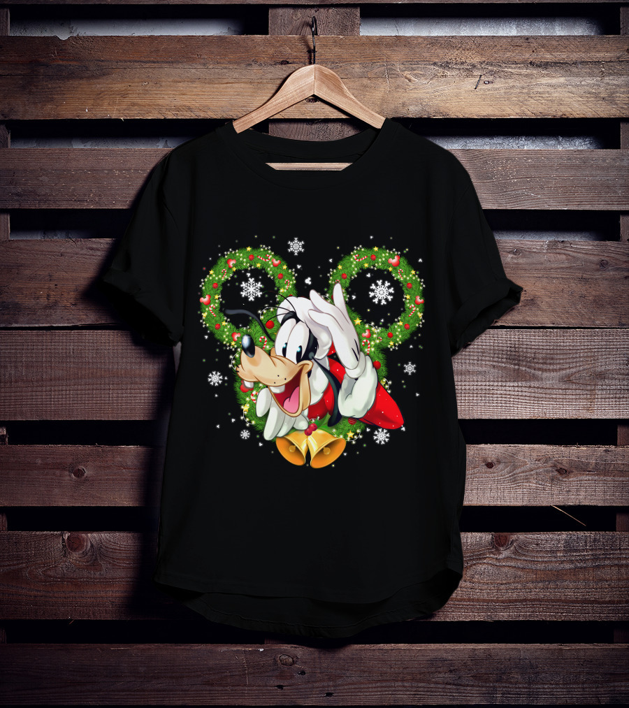 Goofy Christmas Holiday Cheer With Wreaths And Bells T-Shirt