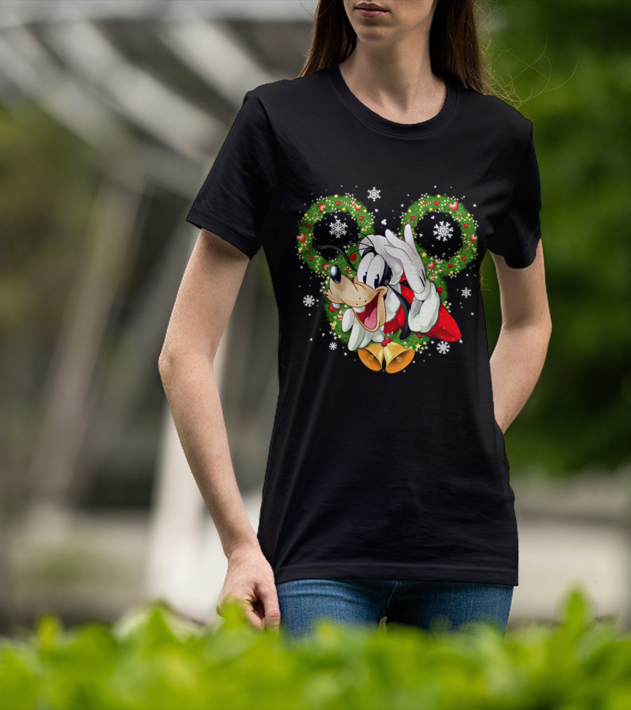 Goofy Christmas Holiday Cheer With Wreaths And Bells T-Shirt