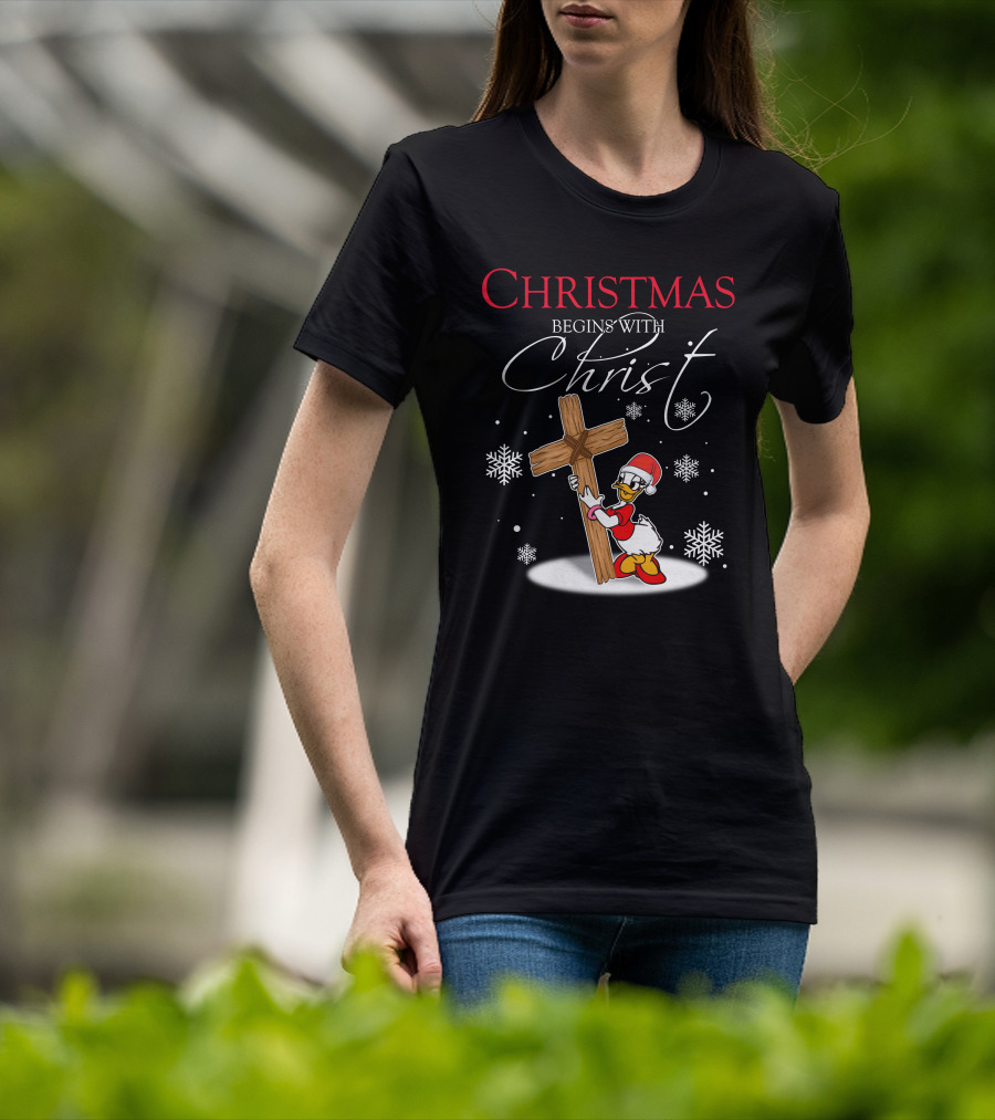 Christmas Begins With Christ Снежинки Крест Рождественский Утка Красный Колпак Носкиobos Отobwhat T-Shirt