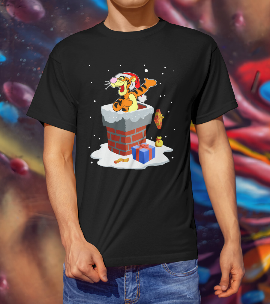 Tigger Santa Chimney Christmas Snow Gifts T-Shirt