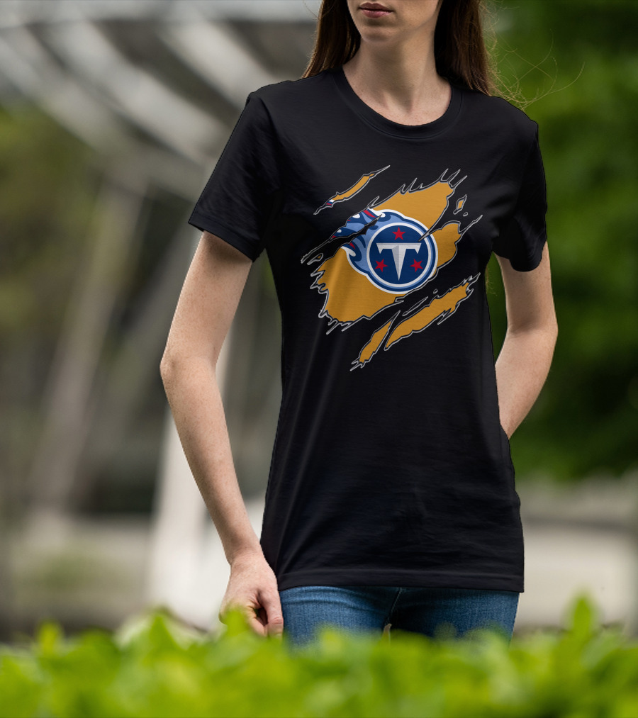 Tennessee Titans Logo Ripped Effect T-Shirt