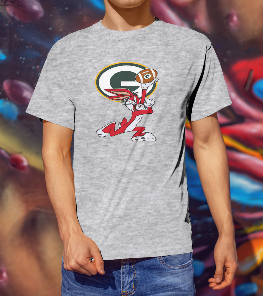 Green Bay Packers Bugs Bunny Holding Football T-Shirt