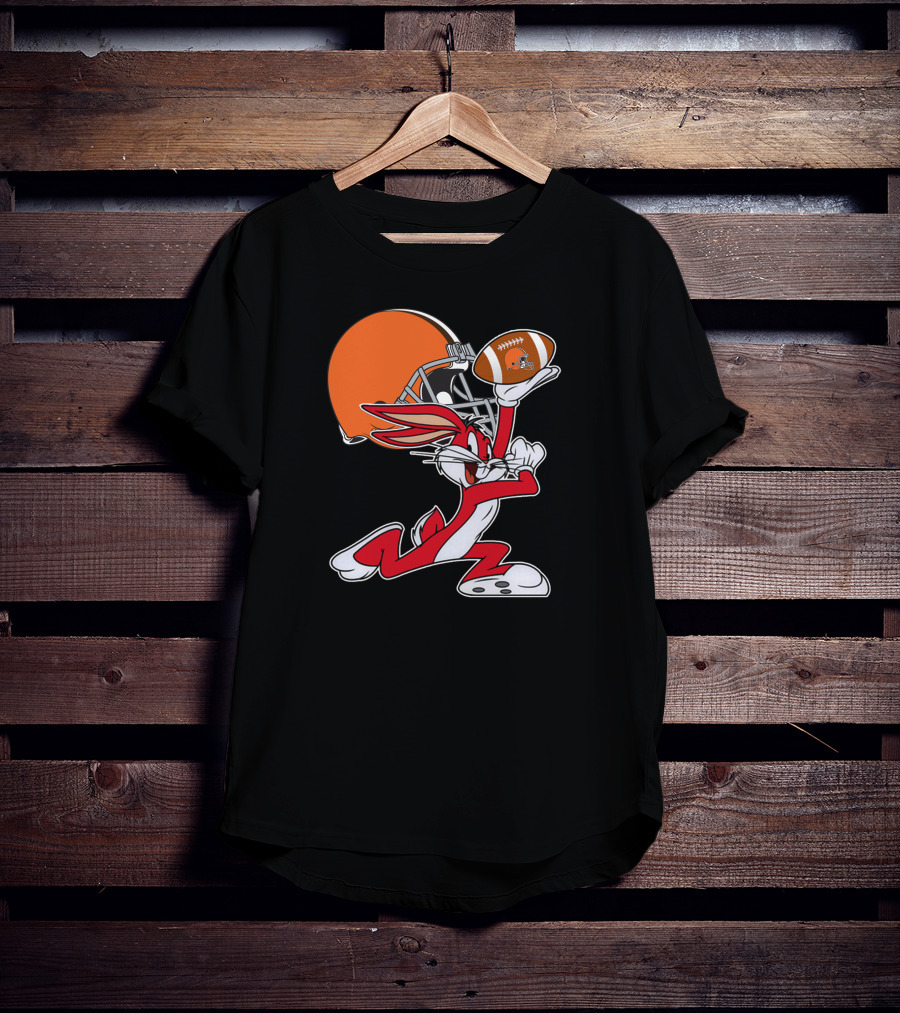 Cleveland Browns Bugs Bunny Football Chiefs T-Shirt