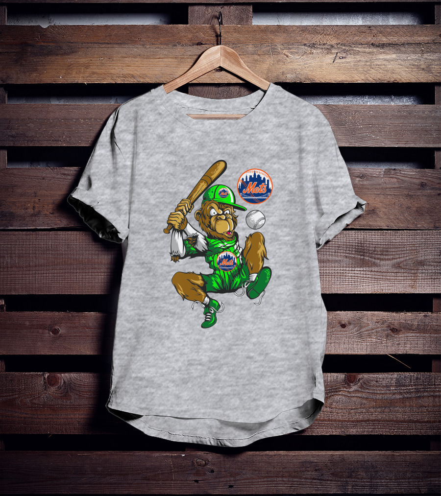 New York Mets Baseball Gorilla With Bat And Ball T-Shirt