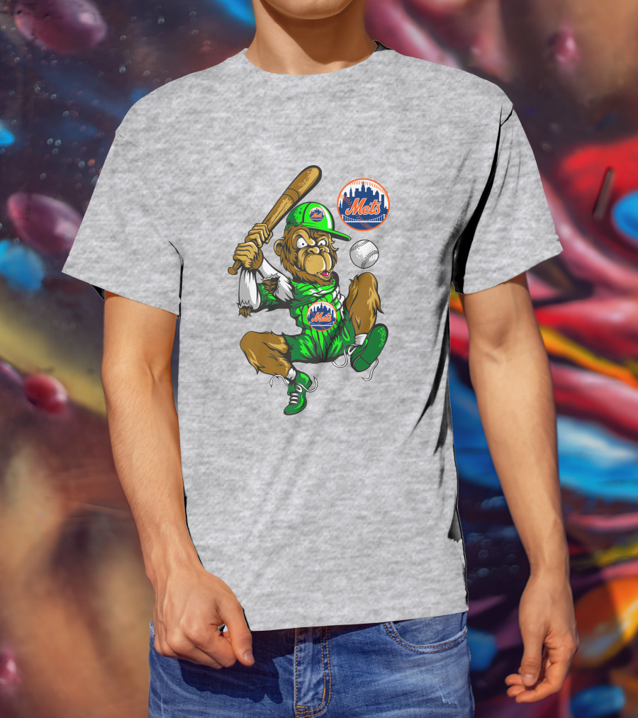 New York Mets Baseball Gorilla With Bat And Ball T-Shirt