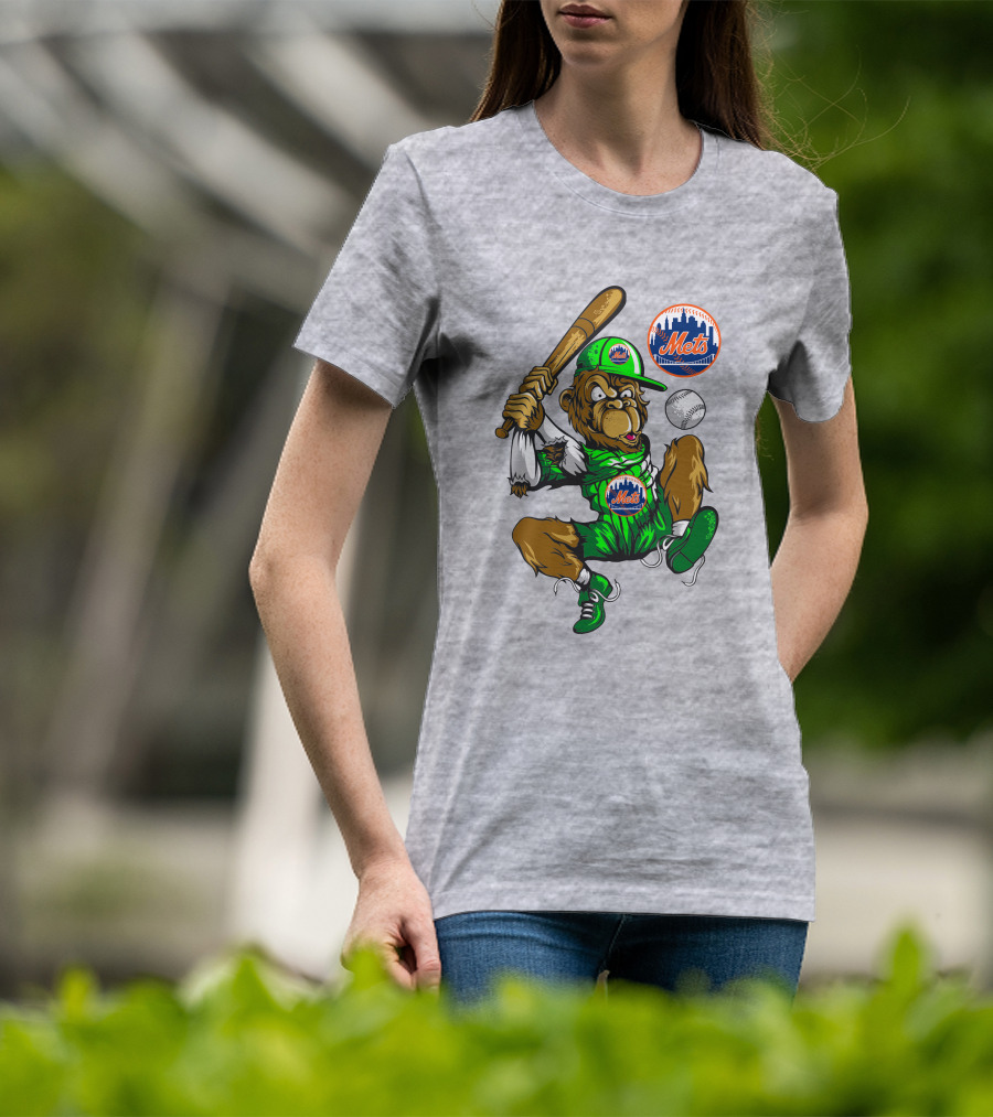 New York Mets Baseball Gorilla With Bat And Ball T-Shirt