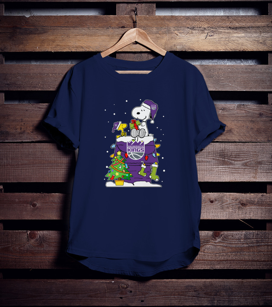Snoopy Woodstock Sacramento Kings Christmas Tree Holiday Celebration T-Shirt