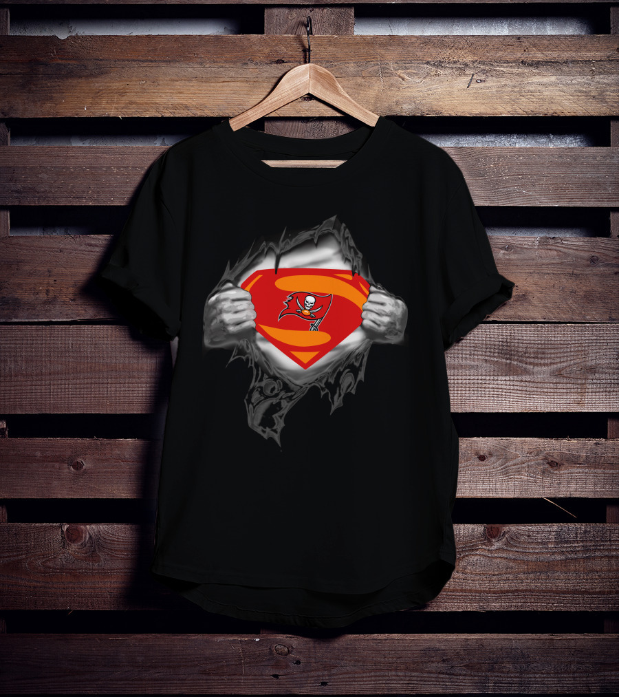 Tampa Bay Buccaneers Super Shield Emblem T-Shirt