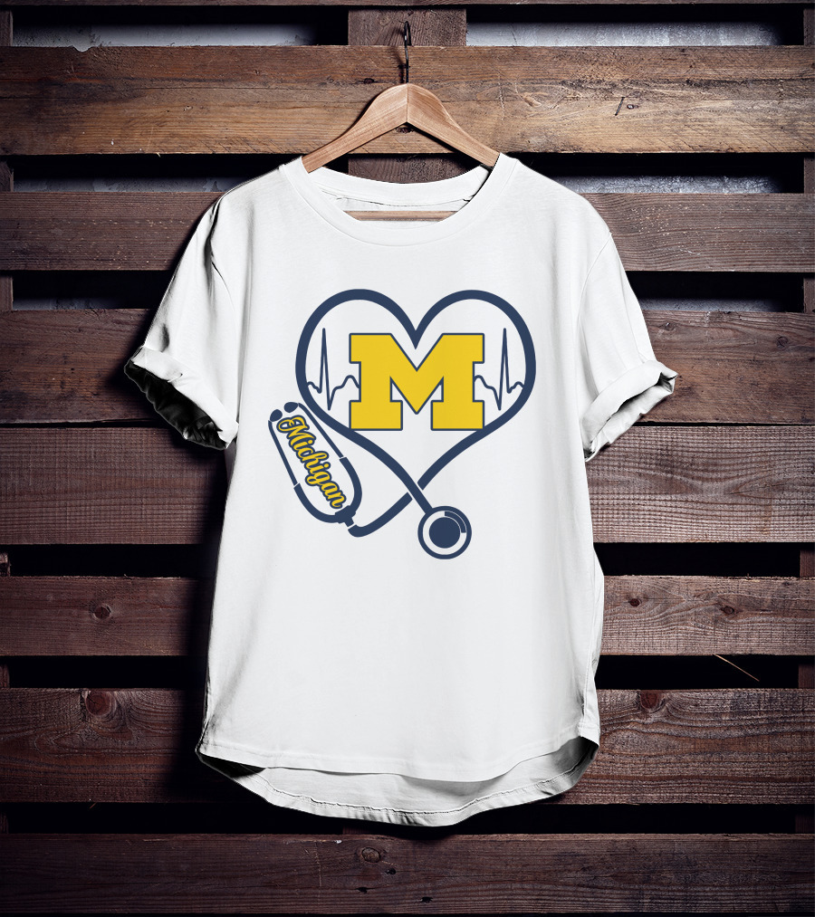 Michigan Wolverines Nurse Heartbeat Love T-Shirt