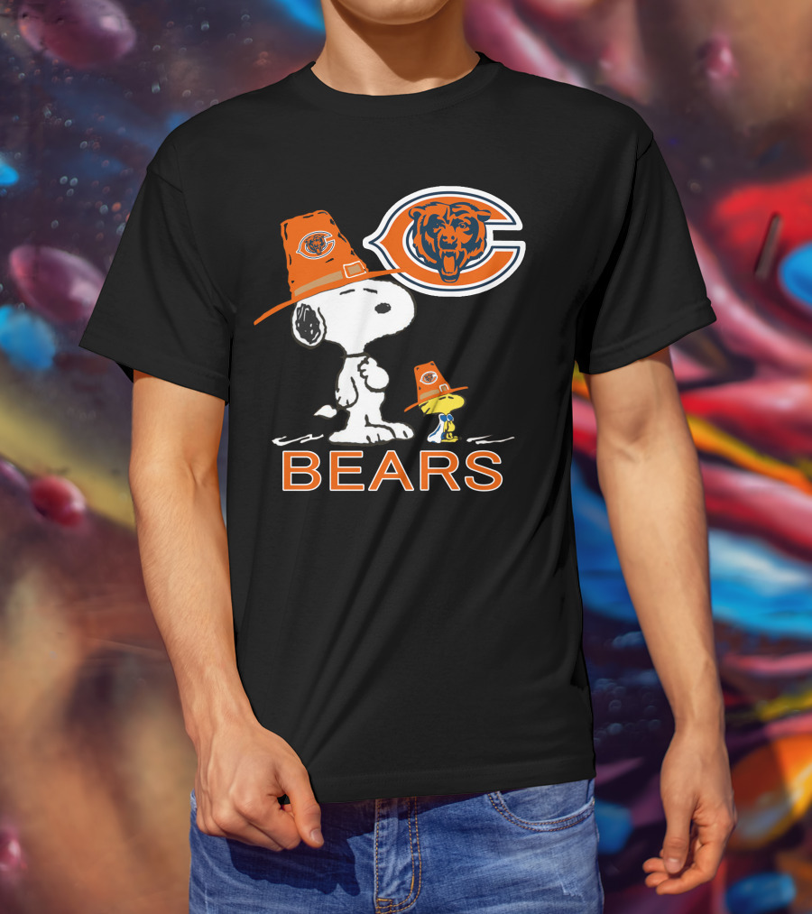 Chicago Bears Snoopy And Woodstock Thanksgiving Football T-Shirt