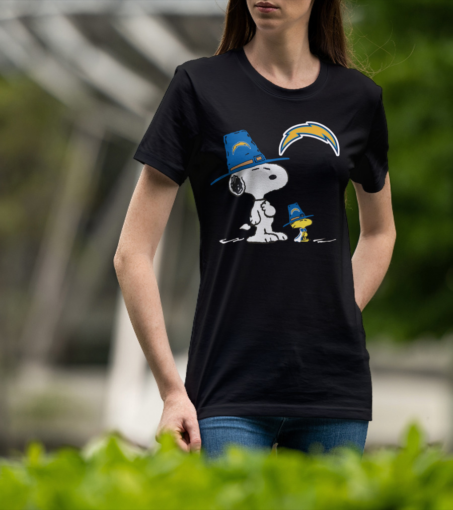 Los Angeles Chargers Snoopy And Woodstock In Blue Hats T-Shirt
