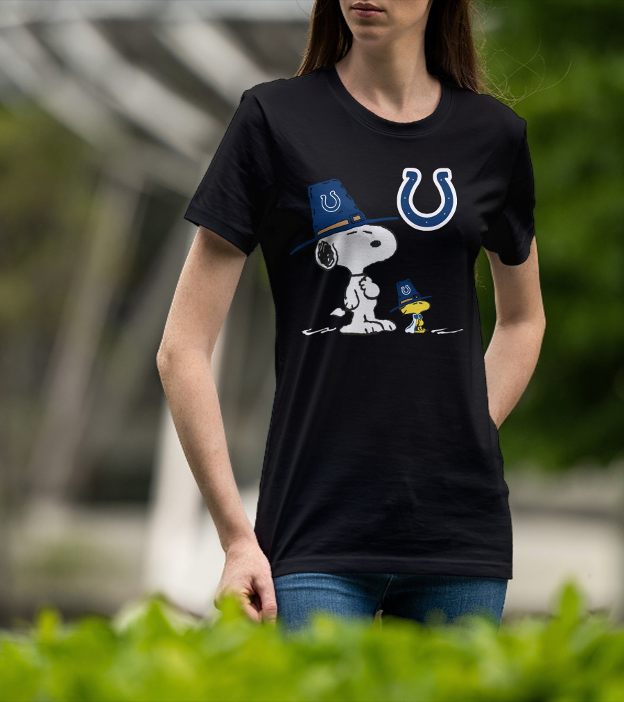 Indianapolis Colts Snoopy And Woodstock Thanksgiving Pilgrim Hats T-Shirt