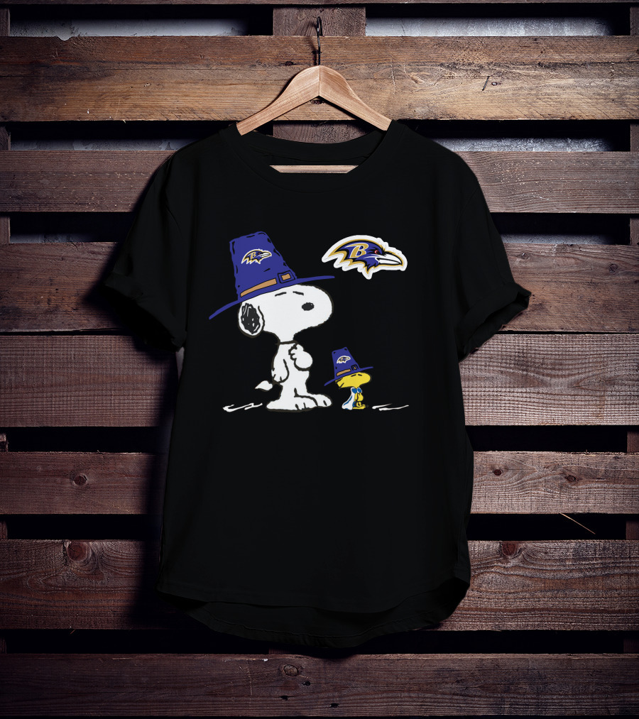 Ravens Snoopy And Woodstock Thanksgiving Pilgrim Hats Nfl Baltimore Ravens T-Shirt