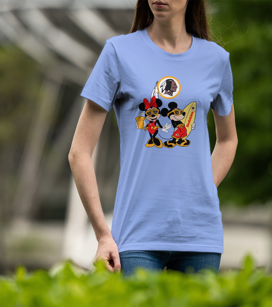 Redskins Mickey And Minnie Vacation Fun With Surfboard And Drink T-Shirt
