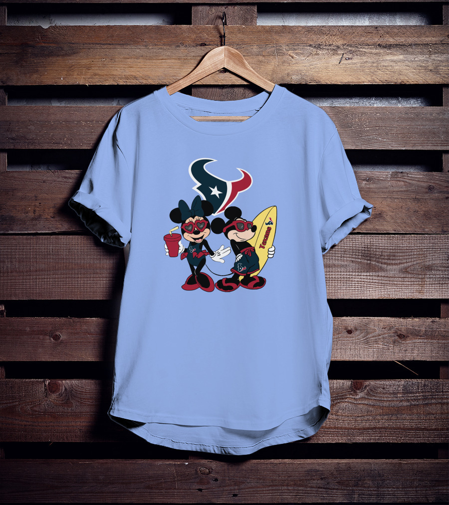 Texans Mickey And Minnie Happy Vacation Surfboard And Drink T-Shirt