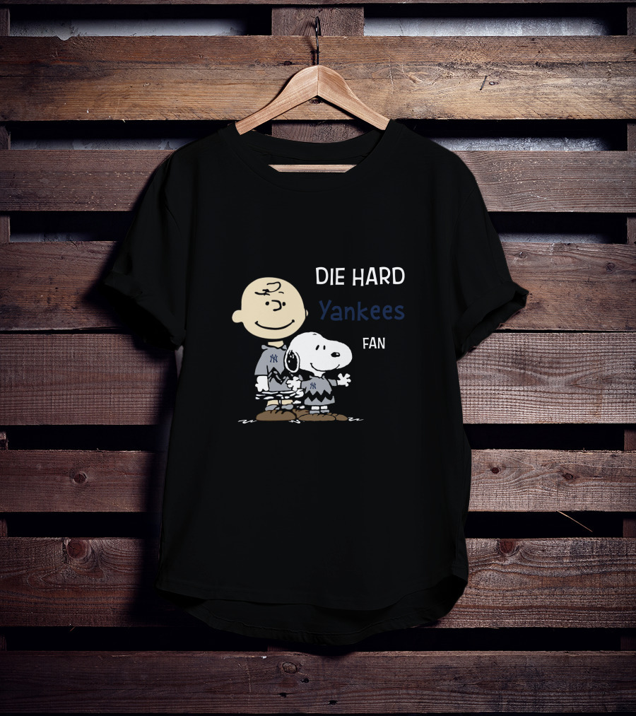 Die Hard Yankees Fan Snoopy And Charlie Brown T-Shirt