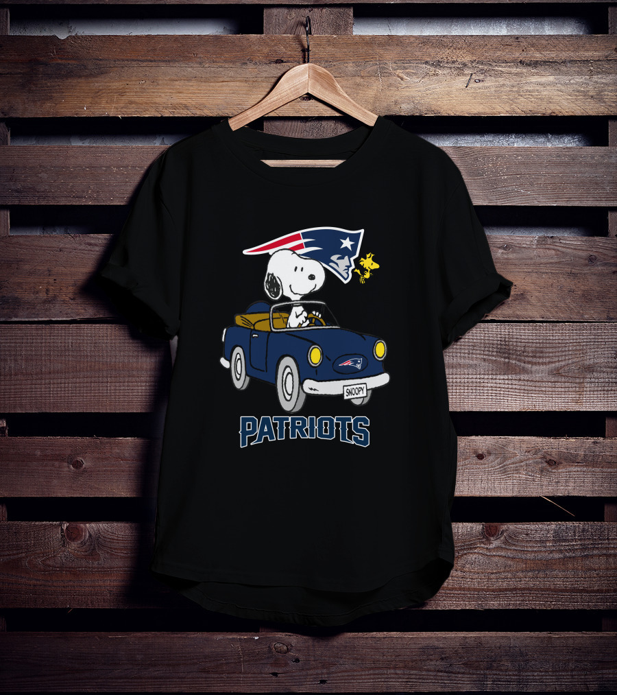 Snoopy Patriots Ride With Woodstock Football Car T-Shirt