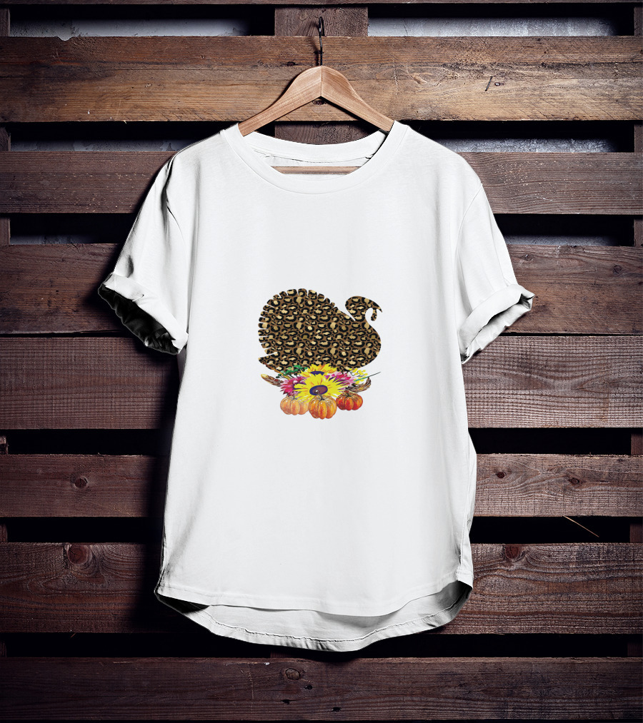 Leopard Turkey Thanksgiving With Floral Pumpkin Arrangement T-Shirt