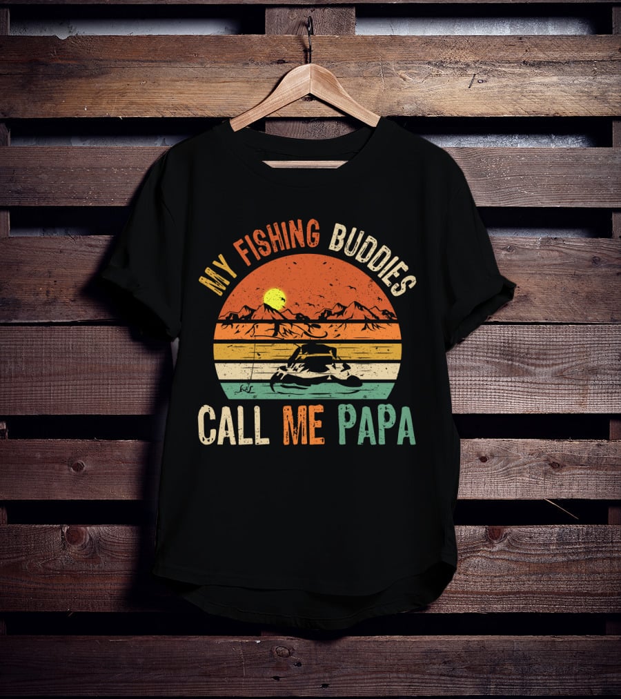 My Fishing Buddies Call Me Papa Vintage Fisherman Retro Sunset T-Shirt