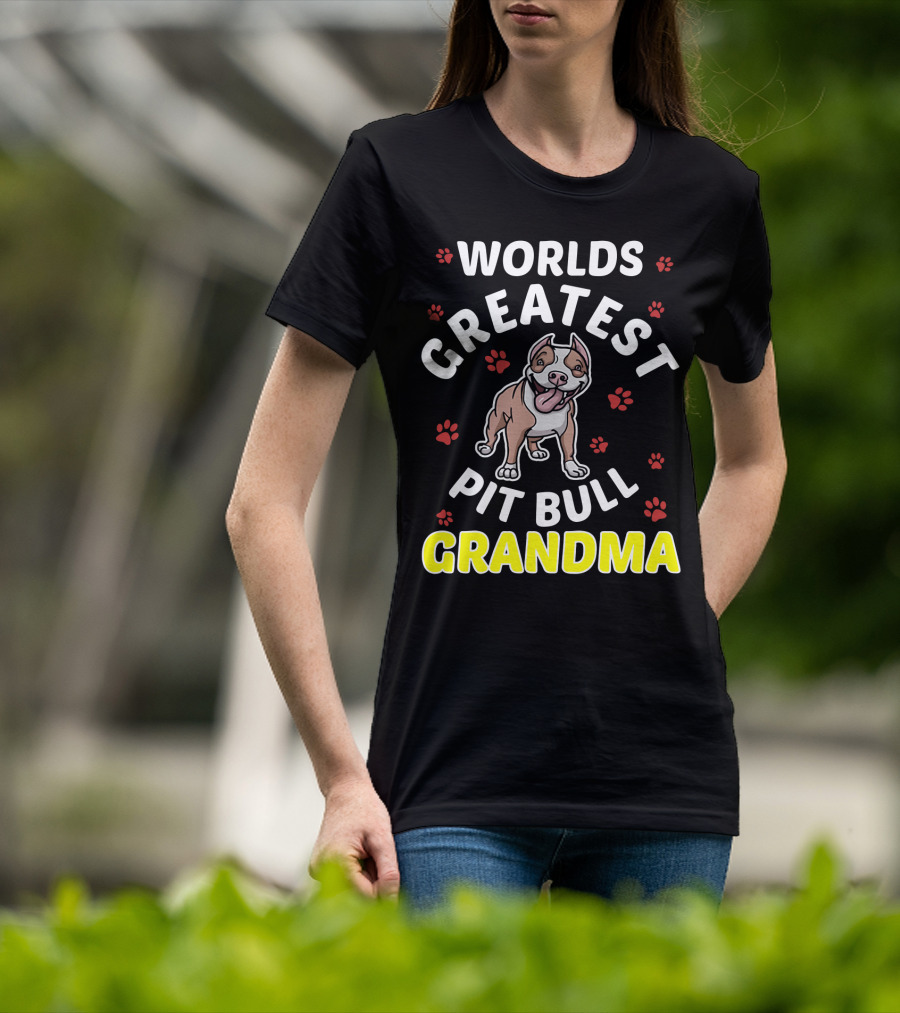 WORLDS GREATEST PIT BULL GRANDMA Paws And Smiling Pitbull T-Shirt