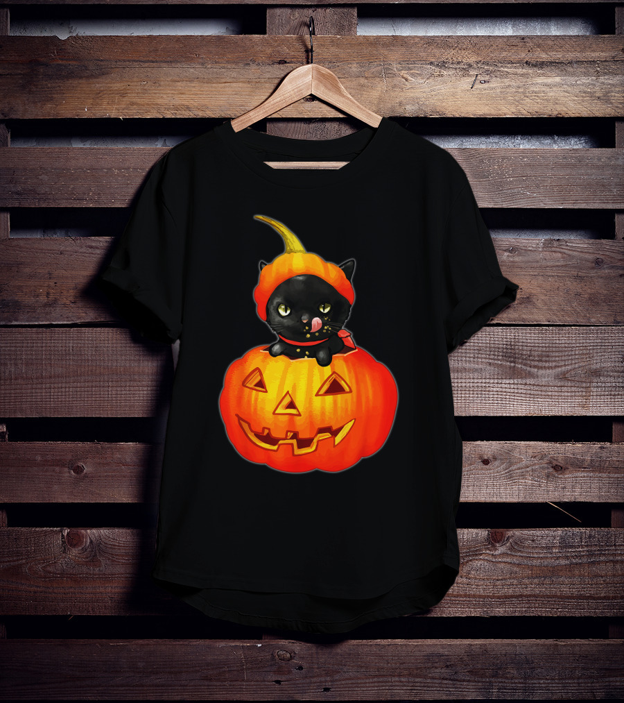 Funny Halloween Cats And Pumpkins With Scary Black Cat T-Shirt