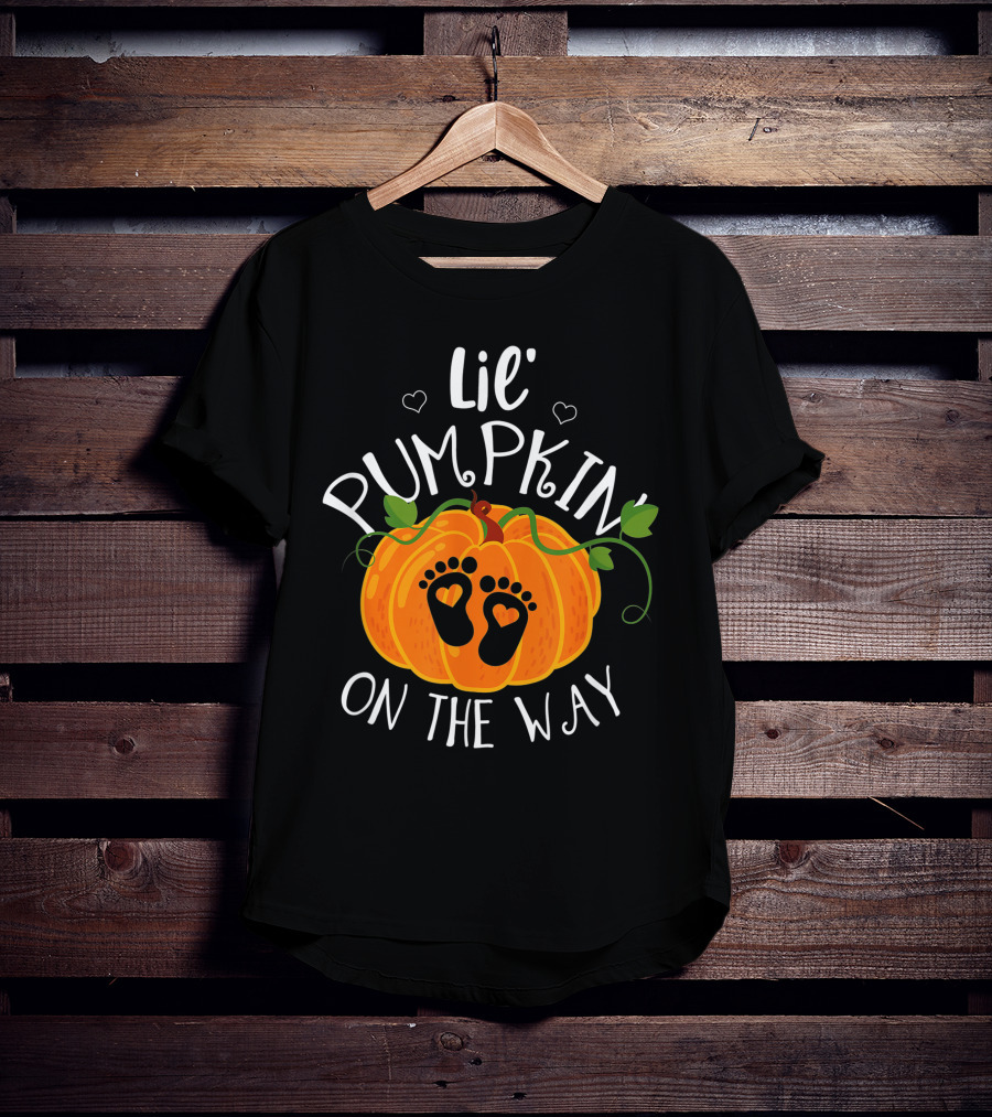 Lil' Pumpkin On The Way Halloween Pregnancy Mom To Be T-Shirt