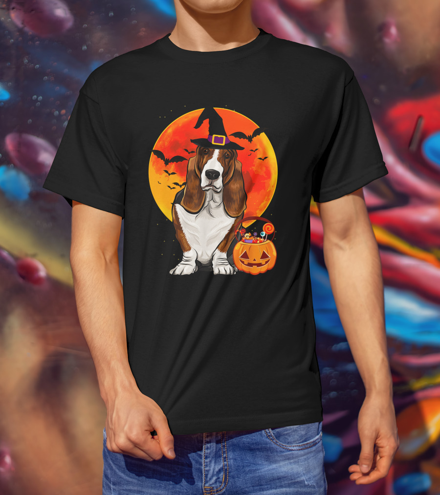 Basset Hound Witch Hat Halloween Pumpkin Candy Holder With Full Moon And Bats T-Shirt