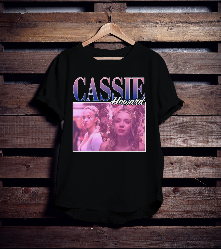 Cassie Howard Euphoria Taylorstoebeans 90s T-Shirt