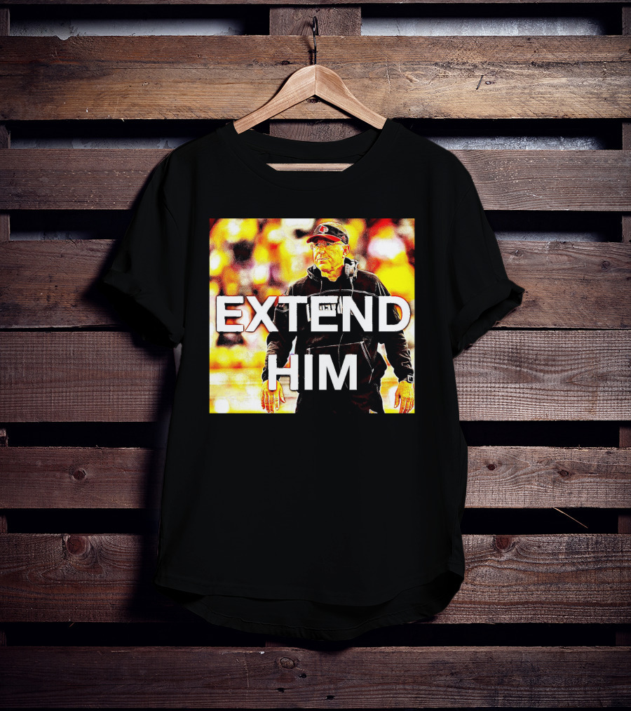 EXTEND HIM Coach With Headset And Red Cap T-Shirt