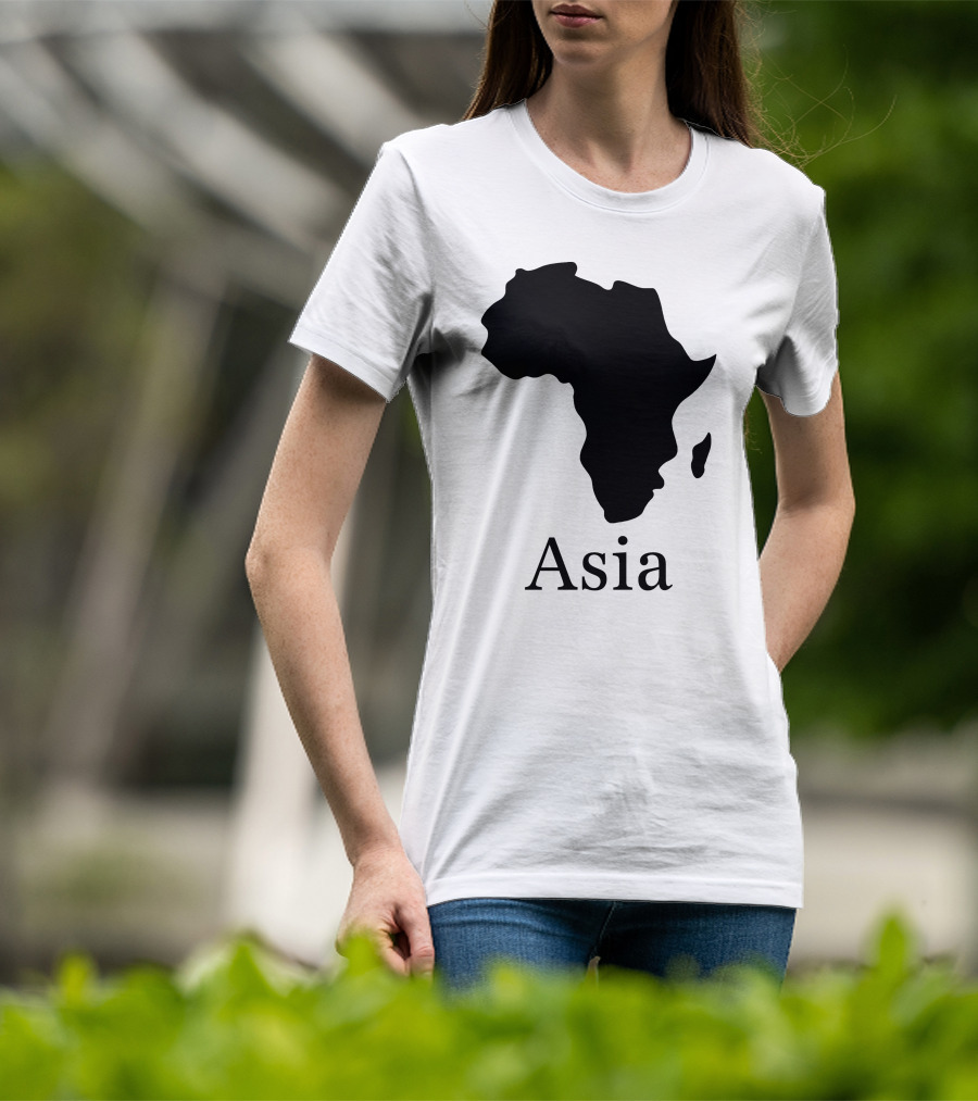 Asia Africa Map Optical Illusion T-Shirt