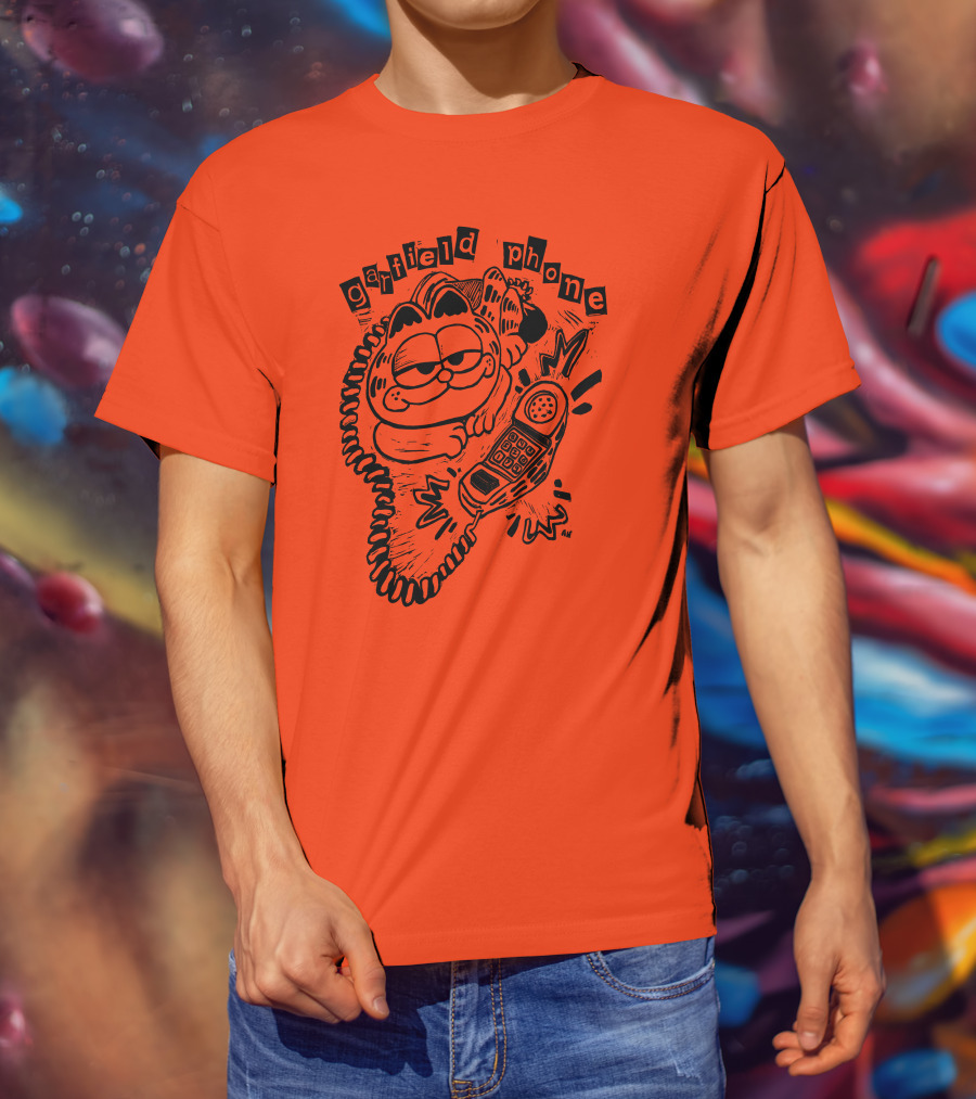 Craftsanity Shop Garfield Phone Relaxed Vintage Comic Vibe T-Shirt