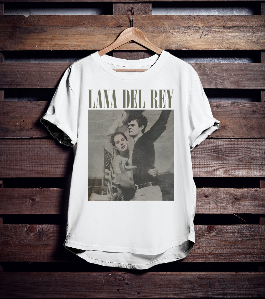 Lana Del Rey Vintage American Flag Couple Embrace T-Shirt